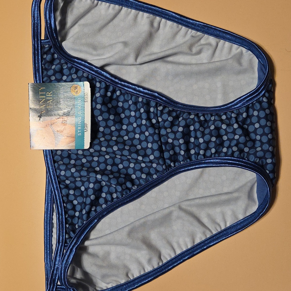 Vanity Fair Illumination Women's String Bikini Panties Set Of 2 Size 6 M - Picture 4 of 5